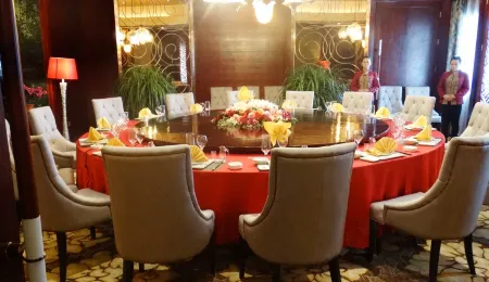 Weisite Hotel Отели в г. Мацинь