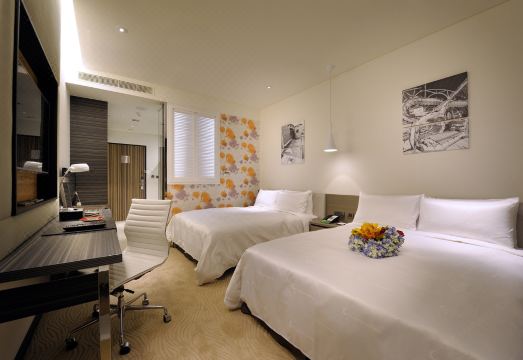 골든 튤립 골든 파인 호텔 로비