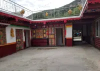 Bobocuo Tibetan Hostel