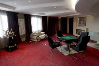 Phoenix Mountain Holiday Hotel