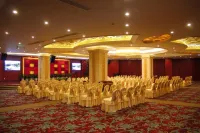 Golden Lusheng International Hotel - فطور