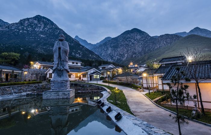 Zhaojian Shanju Hotel