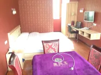 Huaxia Hotel - Park Yeri