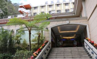 Sheng Huaw Hotel