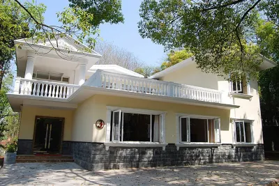 Jiangxi Gongqing Hotel Các khách sạn ở Cộng Thanh Thành