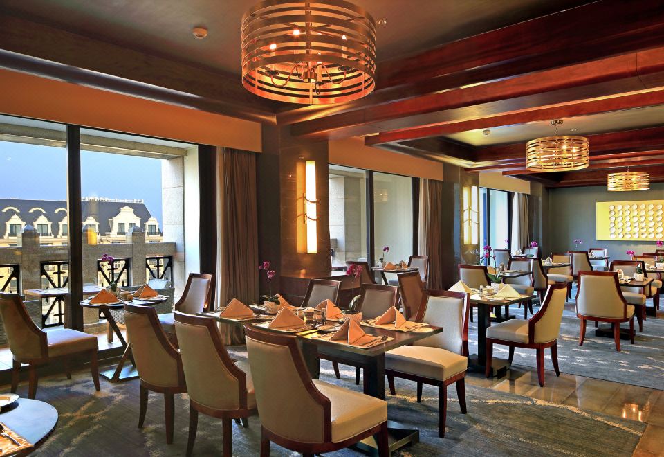 3. 힐튼 칭다오 골..