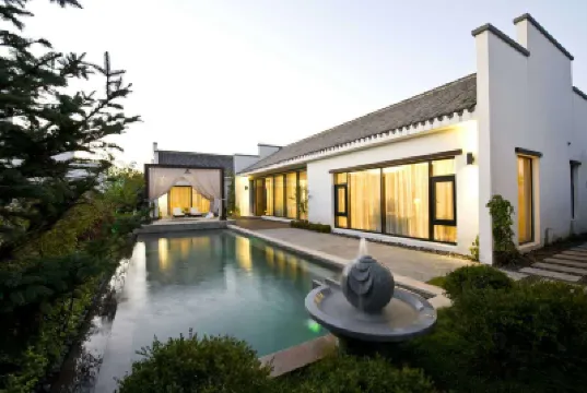 โรงแรมบ่อน้ำพุร้อนเหลียงหยุนเฉียนคูลี่ ต้าเหลียน โรงแรมใน