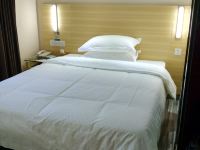 化州萬客隆酒店 - 标准大床房