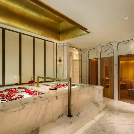 Wanda Reign Chengdu