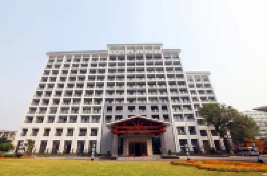 Ji'an Hotel Hotels near Bailuzhou Park