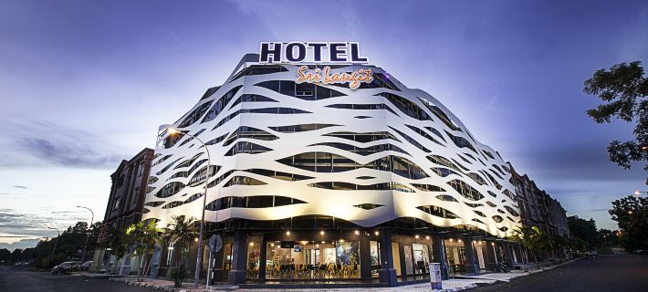 Sri Langit Hotel KLIA, KLIA 2 & F1 Hotels in Sepang