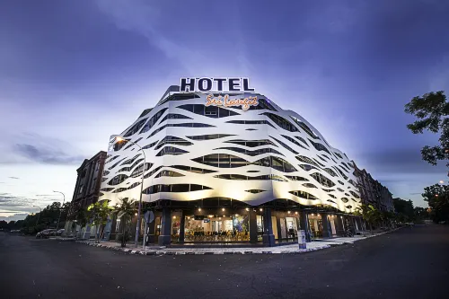 Sri Langit Hotel KLIA, KLIA 2 & F1 Hotels in Sepang