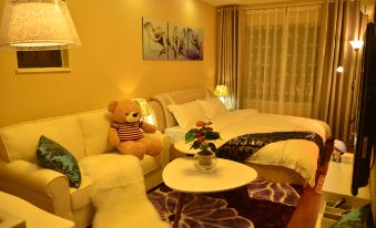 The Colorful Journey Boutique Apartment (Chengdu Chunxi Road)