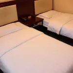 Huaping Qiaolian Hotel - parking