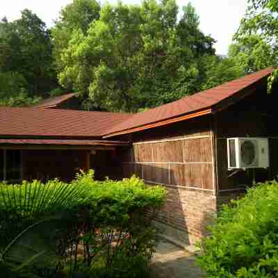 陽春春都温泉度假村 Hotel Exterior