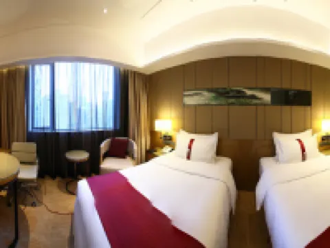 ฮอลิเดย์ อินน์ เฉิงตู โอเรียนทัล พลาซ่า บาย IHG โรงแรมในเฉิงตู