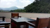 Yanyun Holiday Villa - مسبح غير متناهي
