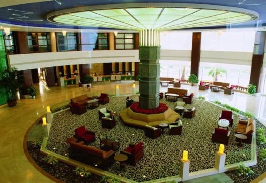 타치 아일랜드 홀리데이 호텔