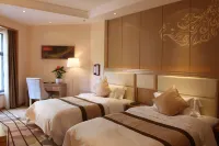 Huafeng Peacock Lake Hotel & Resort