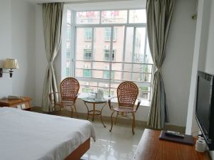 Yanhui Hotel Ding'an