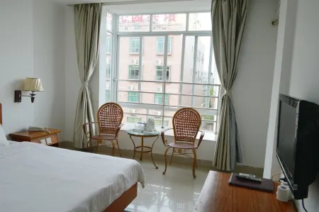 Yanhui Hotel Ding'an