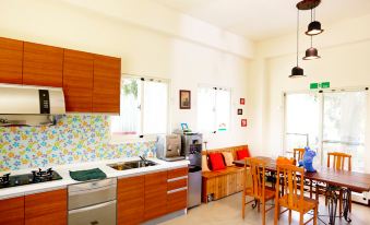 Fallow-me Sweet House