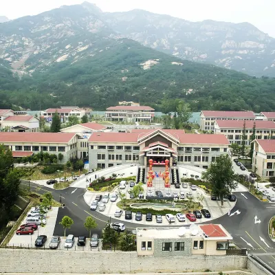 Zhaojin Shunhe Hotel Hotels near Gold Rush River