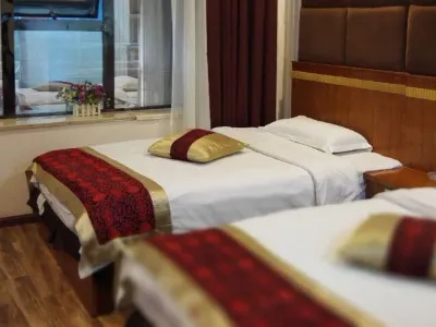 Wanyuan Sunshine Holiday Hotel Hotels near Longtan River Scenic Area