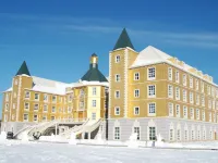 Ya'oulong Castle Hotel Hotels in Tangwang County