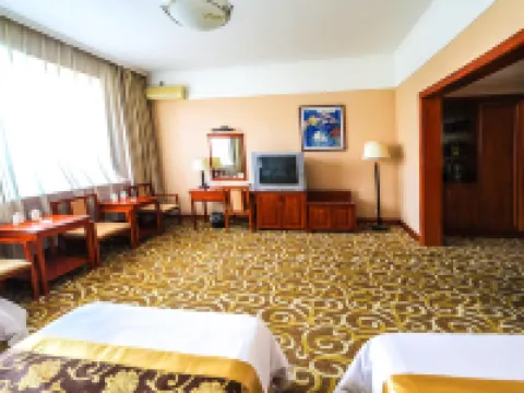 Chang Bai Shan Hotel Hotels in Linjiang