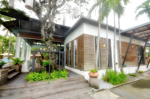 Paragon Inn