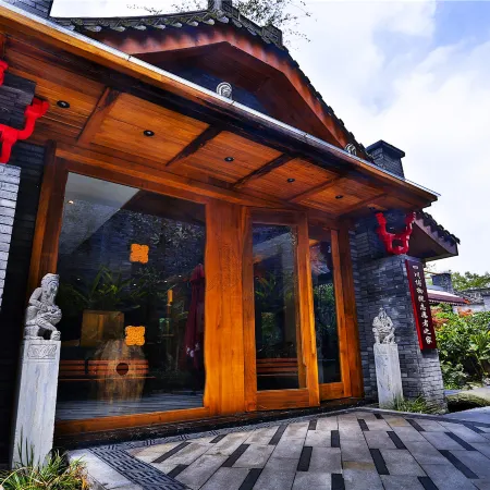 Huanhua Hongtai Hotel Отели рядом с достопримечательностью «Дворец Цинъян»