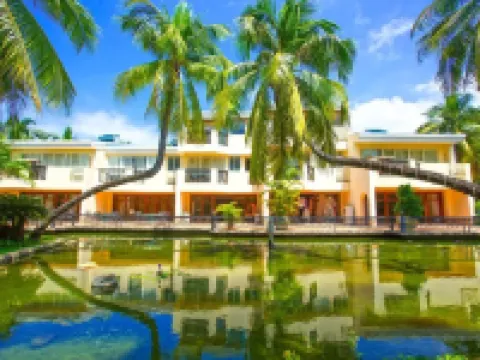 Palm Beach Resort & Spa Hotels in Sanya