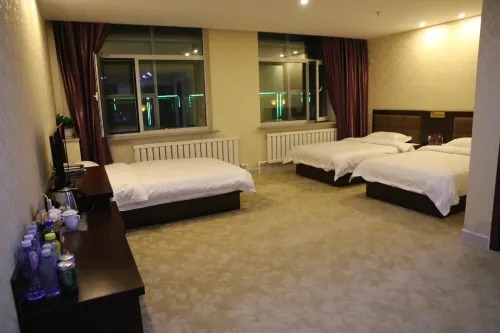 Wanda Business Hotel Hotels in Tuquan