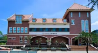 Schokolake Hotels near Ginger Garden