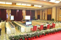 Bazhou Lanyue Manor Hot Spring Hotel Hotel a Bazhou