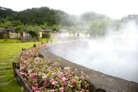 Imperial Palace Hot Spring & Resort Hotel a Zijin