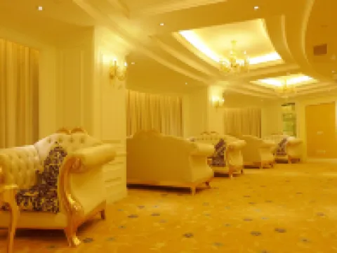 Luoding International Hotel Hotel di Luoding