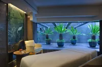 Grand Hyatt Hong Kong Hotels in Hong Kong