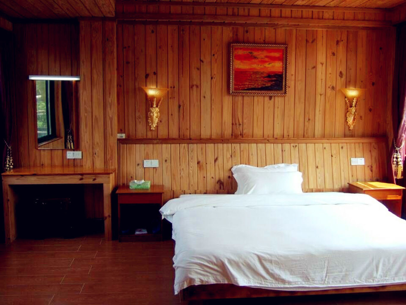 Taohuayuan Holiday Hotel Over view