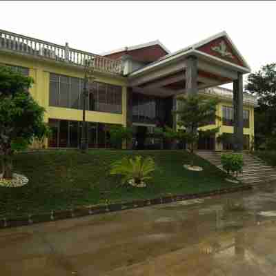 陽春春都温泉度假村 Hotel Exterior