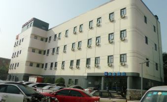 Motai Hotel (Baoshan Road, Hongqi Road, Tianjin First Central Hospital)