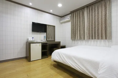 Woori Hotel Jeju