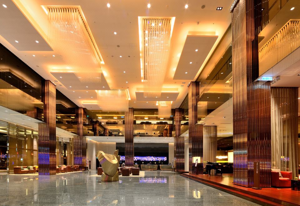 1. 쉐라톤 신주 호..