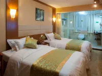 Huatai Hotel (Beijing Jinsong Panjiayuan Subway Station)