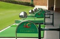 Huafeng Peacock Lake Hotel & Resort - Infinity Pools