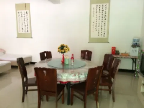 Jingtai Yuebinlou Inn