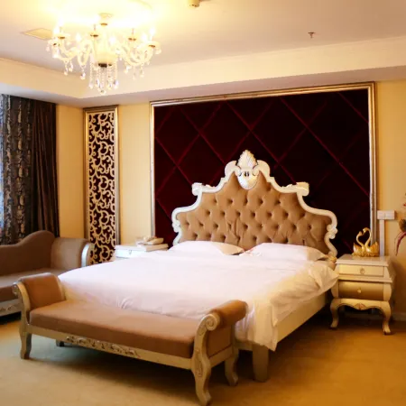 Lingyuan International Hotel