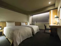Simple+ hotel Hotels near Urban One