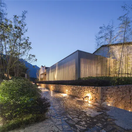 Demaotang Hotel Отели рядом с достопримечательностью «Lotus Peak»